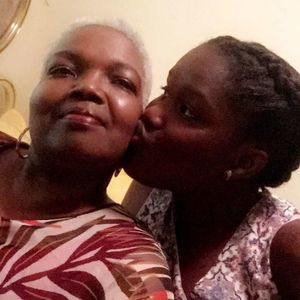 Meet your Posher, Beverly